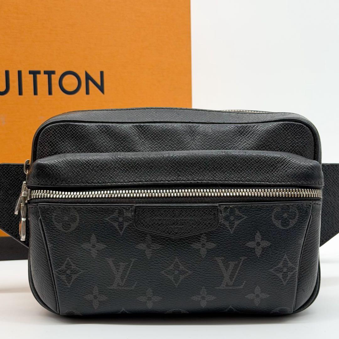 Louis Vuitton Eclipse Bum Bag Outdoor Monogram Taigarama — view 2