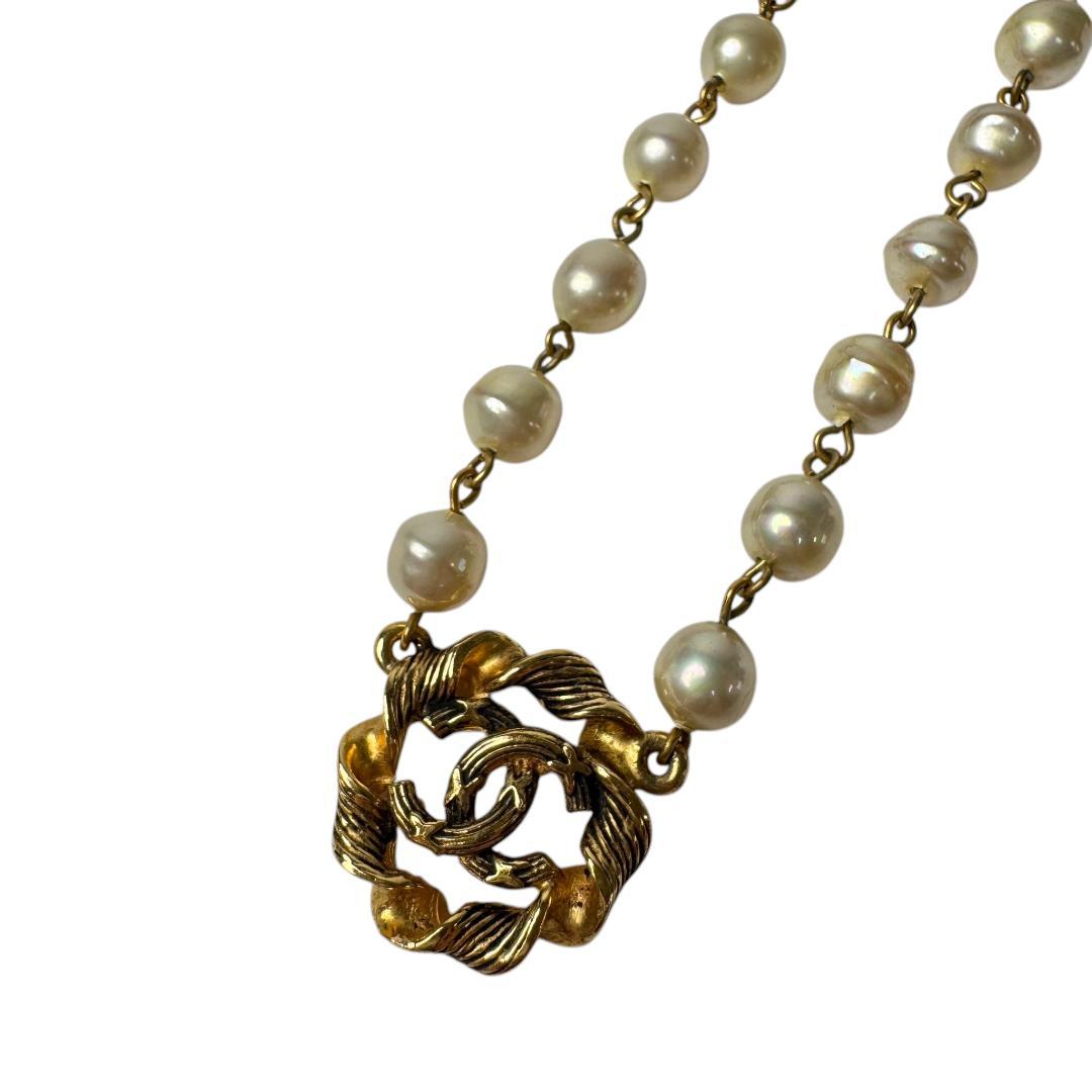 Chanel CC Logo Pearl Necklace