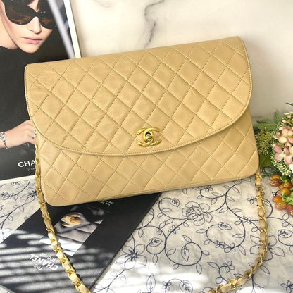 Chanel Vintage Quilted Chain Shoulder Bag