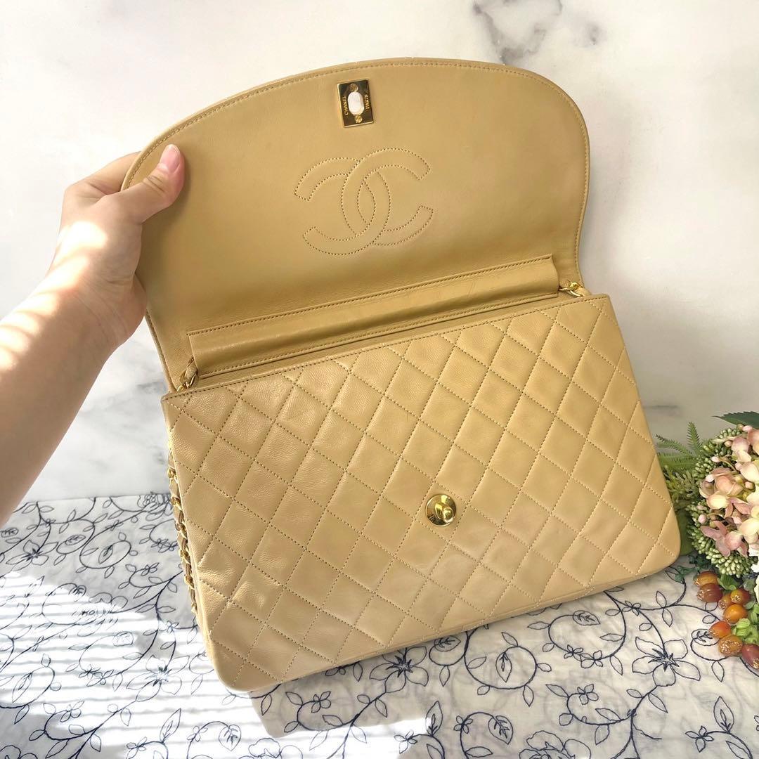 Chanel Vintage Quilted Chain Shoulder Bag — view 8