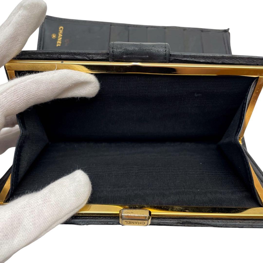 Chanel Quilted Lambskin Wallet Leather CC Logo Black Gold — view 7