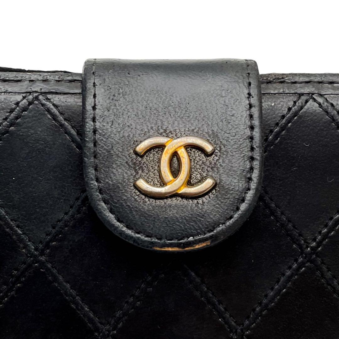 Chanel Quilted Lambskin Wallet Leather CC Logo Black Gold — view 9