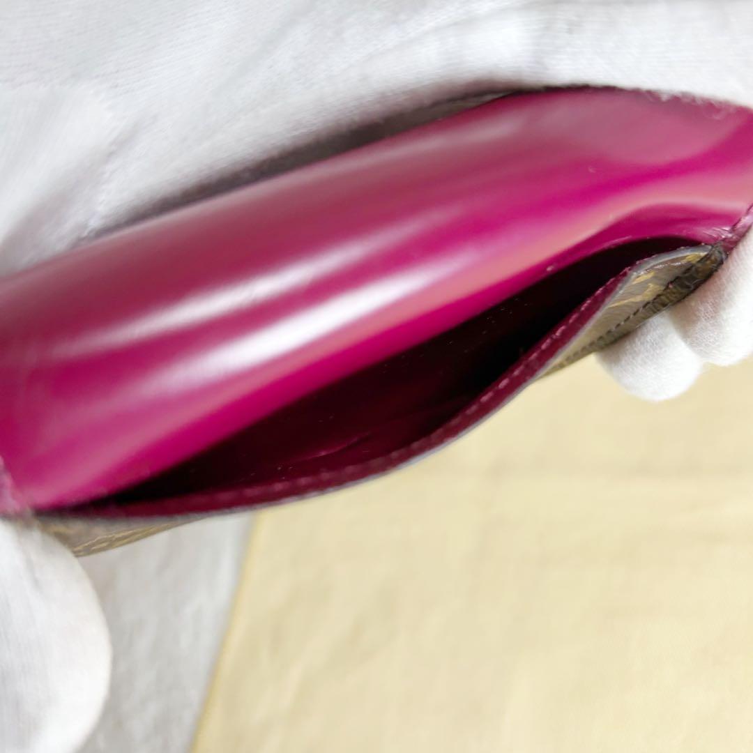 Louis Vuitton Portefeuille Zoe Fuchsia Trifold Wallet