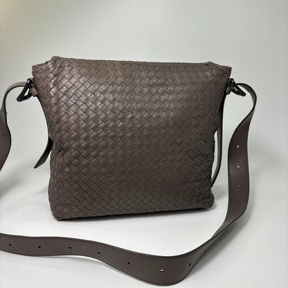 Bottega Veneta Super Intrecciato Shoulder Bag Brown — view 5