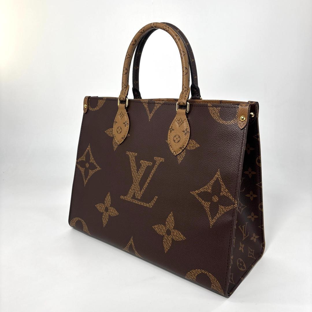 Louis Vuitton on the Go MM Giant Monogram Tote — view 2