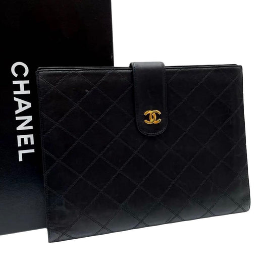 Chanel Bicolor Quilted Lambskin Clutch