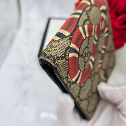 Gucci GG Supreme Bifold Wallet Snake — view 4