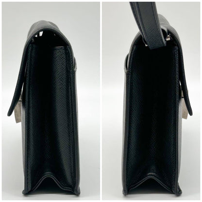 Louis Vuitton Selenga Taiga Clutch Leather — view 4