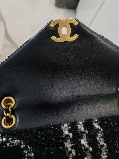 Chanel Tweed Classic Flap Chain Handbag — view 5