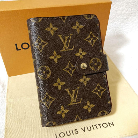 Louis Vuitton Monogram Porte Papier Zip Bifold Wallet