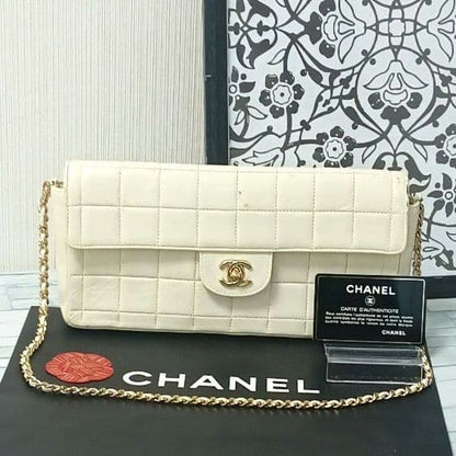 Chanel Chocolate Chain Shoulder Lambskin Turnlock White