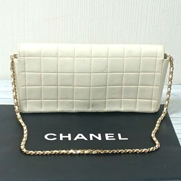 Chanel Chocolate Chain Shoulder Lambskin Turnlock White — view 2