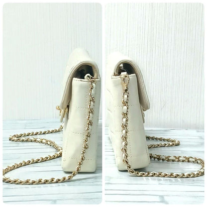 Chanel Chocolate Chain Shoulder Lambskin Turnlock White — view 3