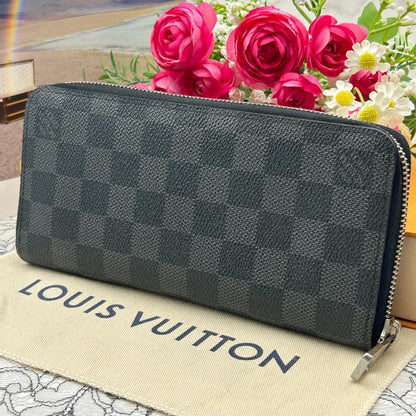 Louis Vuitton Damier Graphite Vertical Zippy Wallet — view 2