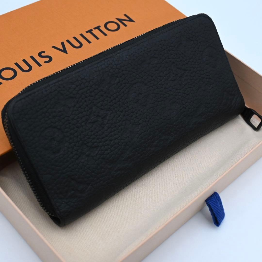 Louis Vuitton Monogram Taurillon Vertical Wallet Black — view 2