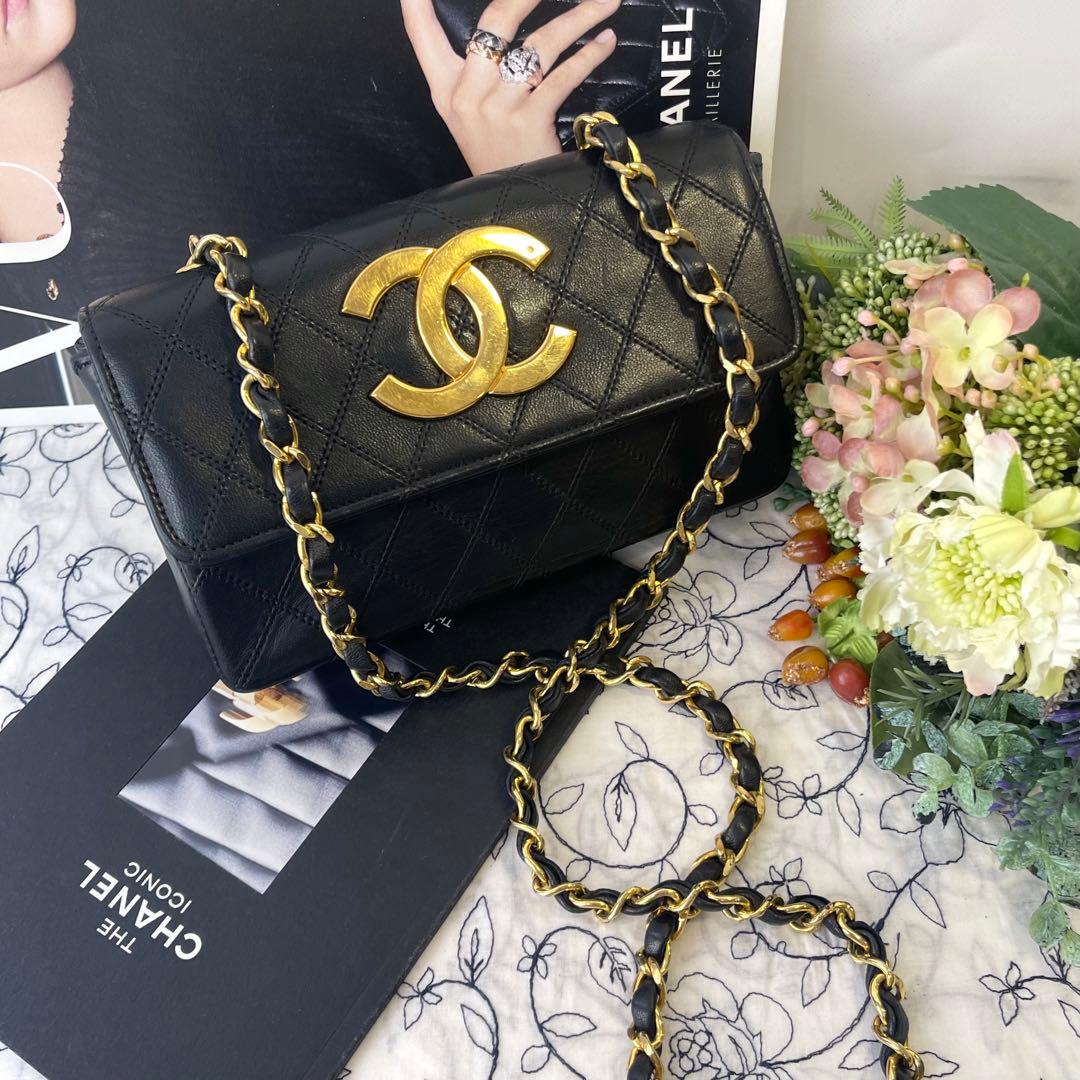 Chanel Vintage Quilted Jumbo CC Logo Shoulder