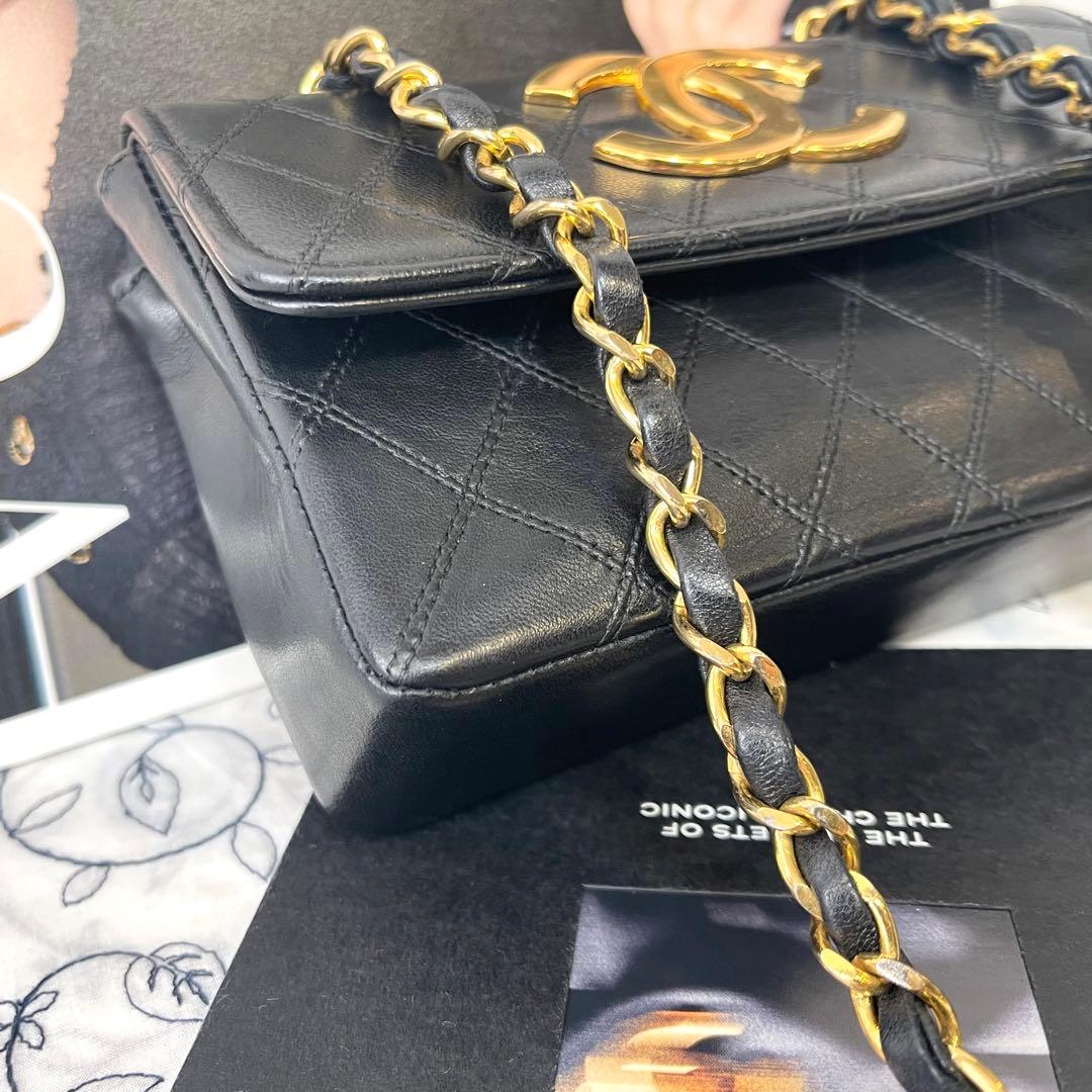 Chanel Vintage Quilted Jumbo CC Logo Shoulder — view 3