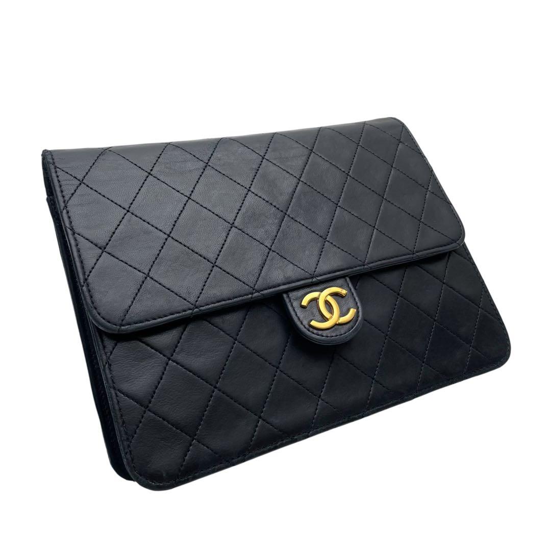 Chanel Quilted Lambskin Chain Shoulder Bag CC Logo Black — view 7