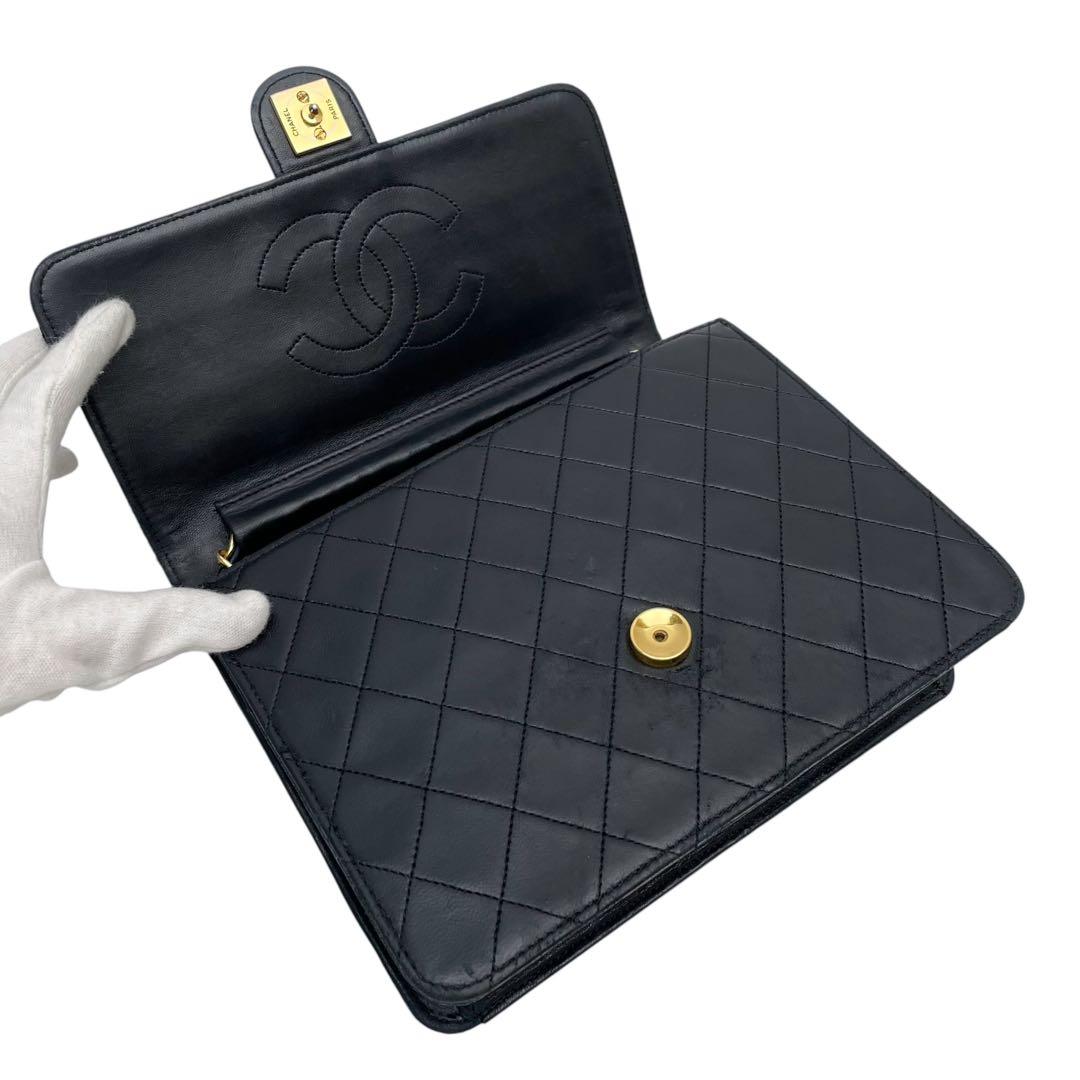 Chanel Quilted Lambskin Chain Shoulder Bag CC Logo Black — view 8