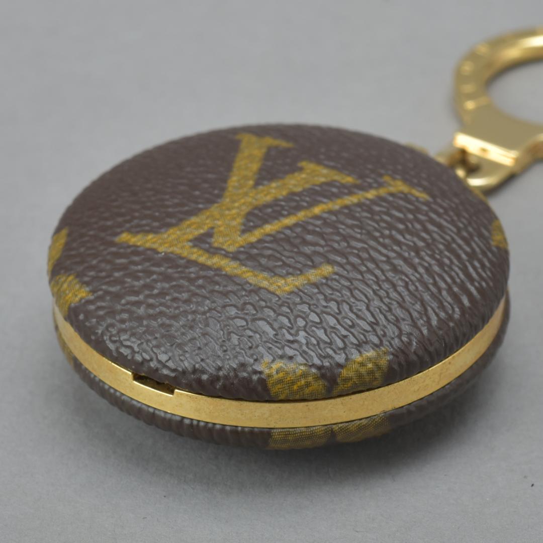 Louis Vuitton Astro Pill Key Holder Monogram Light Illuminable — view 3