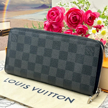 Louis Vuitton Damier Graphite Vertical Zippy Wallet — view 2