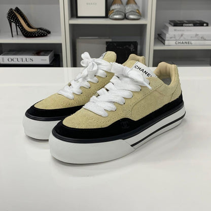 Chanel CC Logo Suede Sneakers Beige — view 3