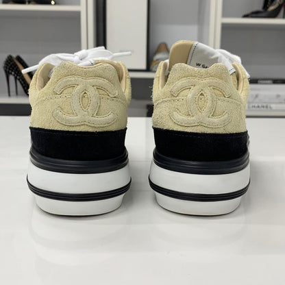 Chanel CC Logo Suede Sneakers Beige — view 6