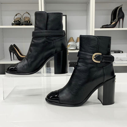 Chanel CC Logo Belt Leather Patent Short Boots Black — view 2