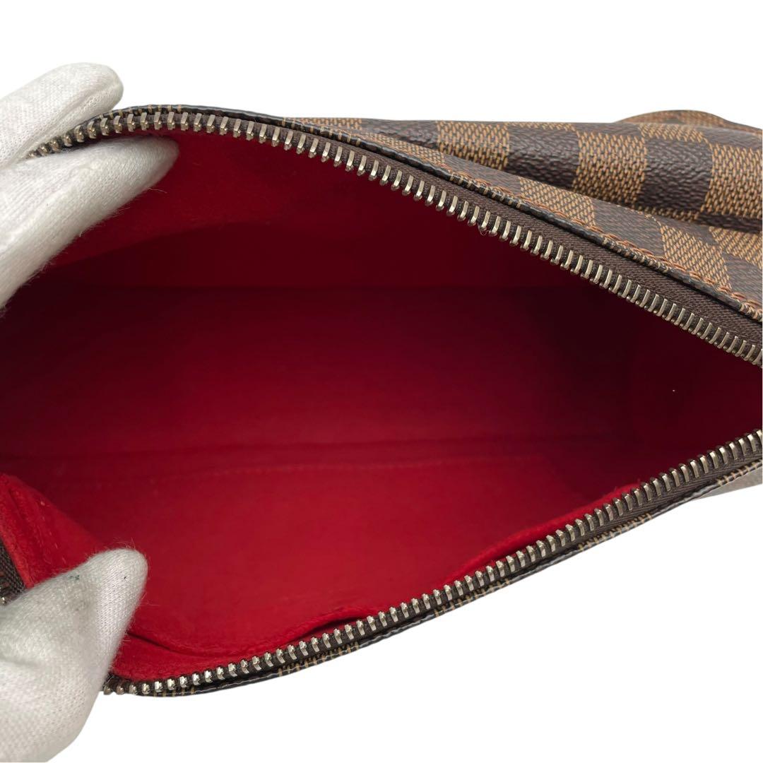 Louis Vuitton Damier Leather Ravello GM Shoulder Bag — view 7
