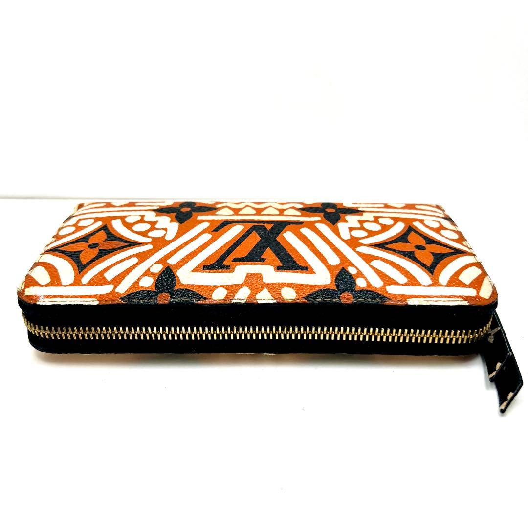 Louis Vuitton Monogram LV Graffiti Zippy Wallet — view 4