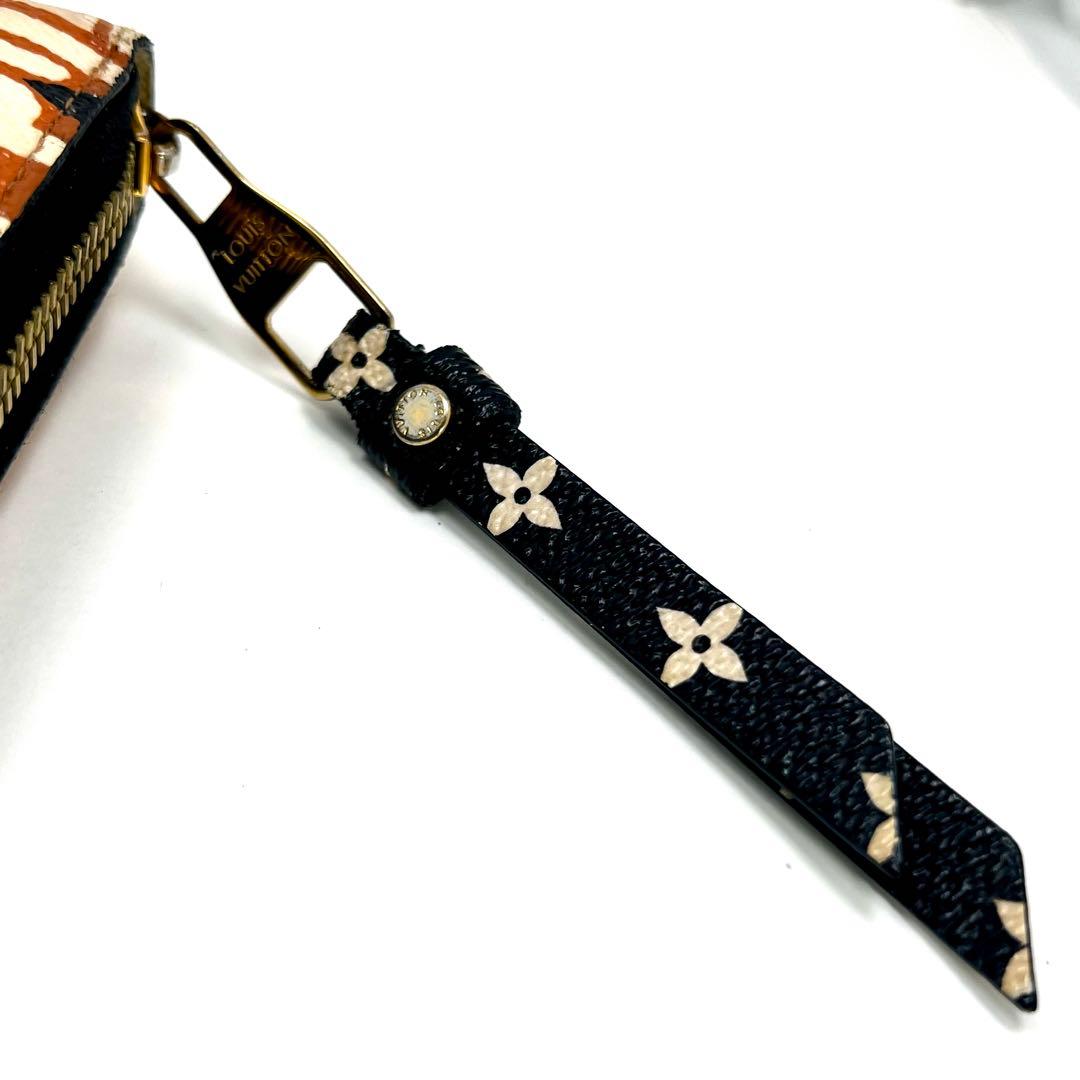 Louis Vuitton Monogram LV Graffiti Zippy Wallet — view 8