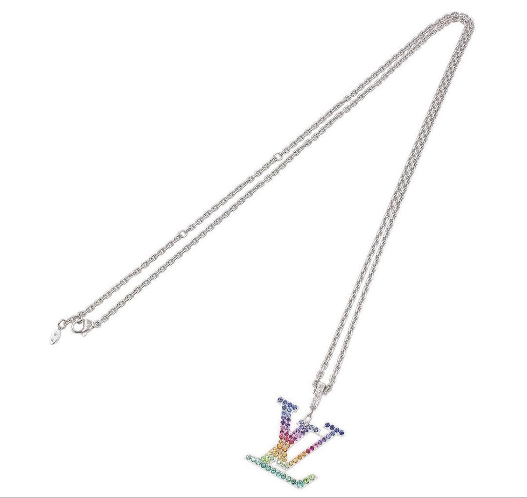 Louis Vuitton 18k White Gold Pendant LV XL Rainbow Necklace — view 2