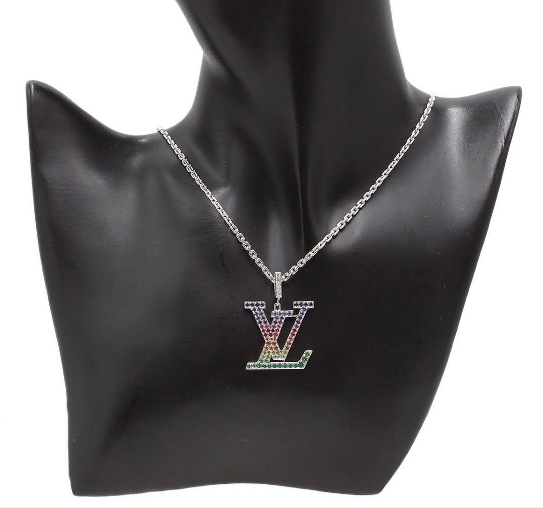 Louis Vuitton 18k White Gold Pendant LV XL Rainbow Necklace — view 4