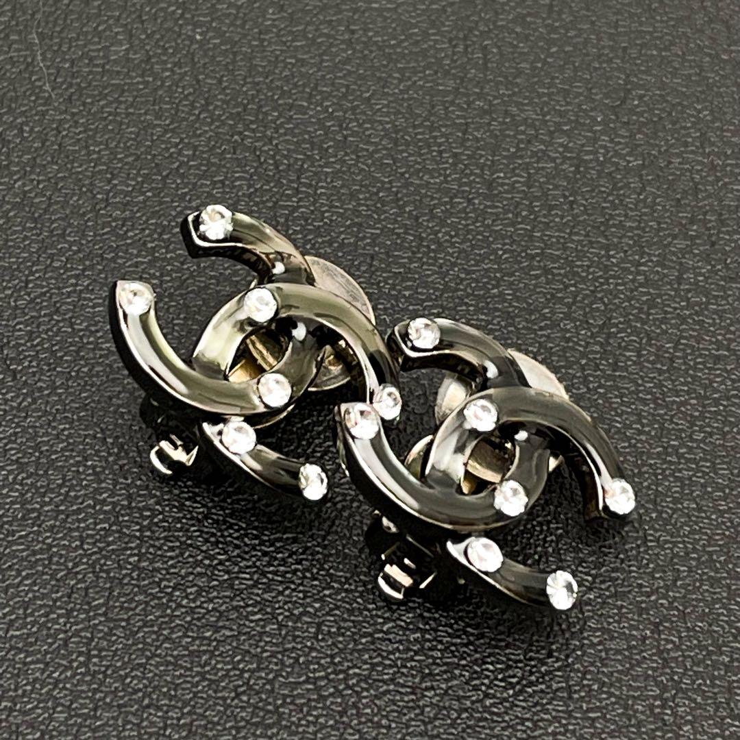 Chanel CC Logo Earrings 03A Rhinestone Icon — view 3