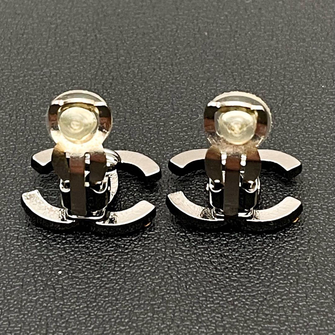 Chanel CC Logo Earrings 03A Rhinestone Icon — view 6