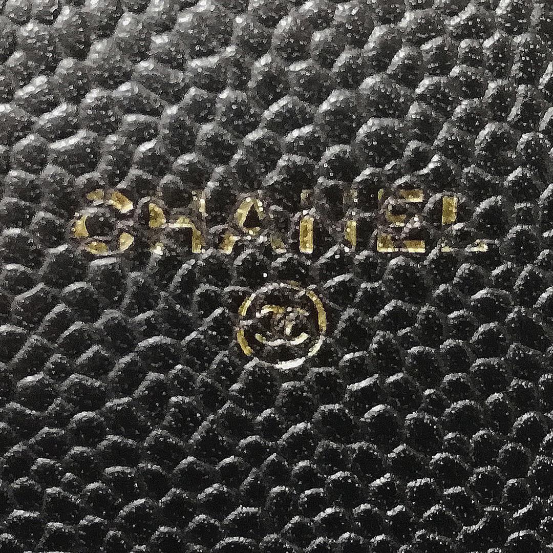 Chanel Class Caviar Leather Quilted Wallet Black — view 5