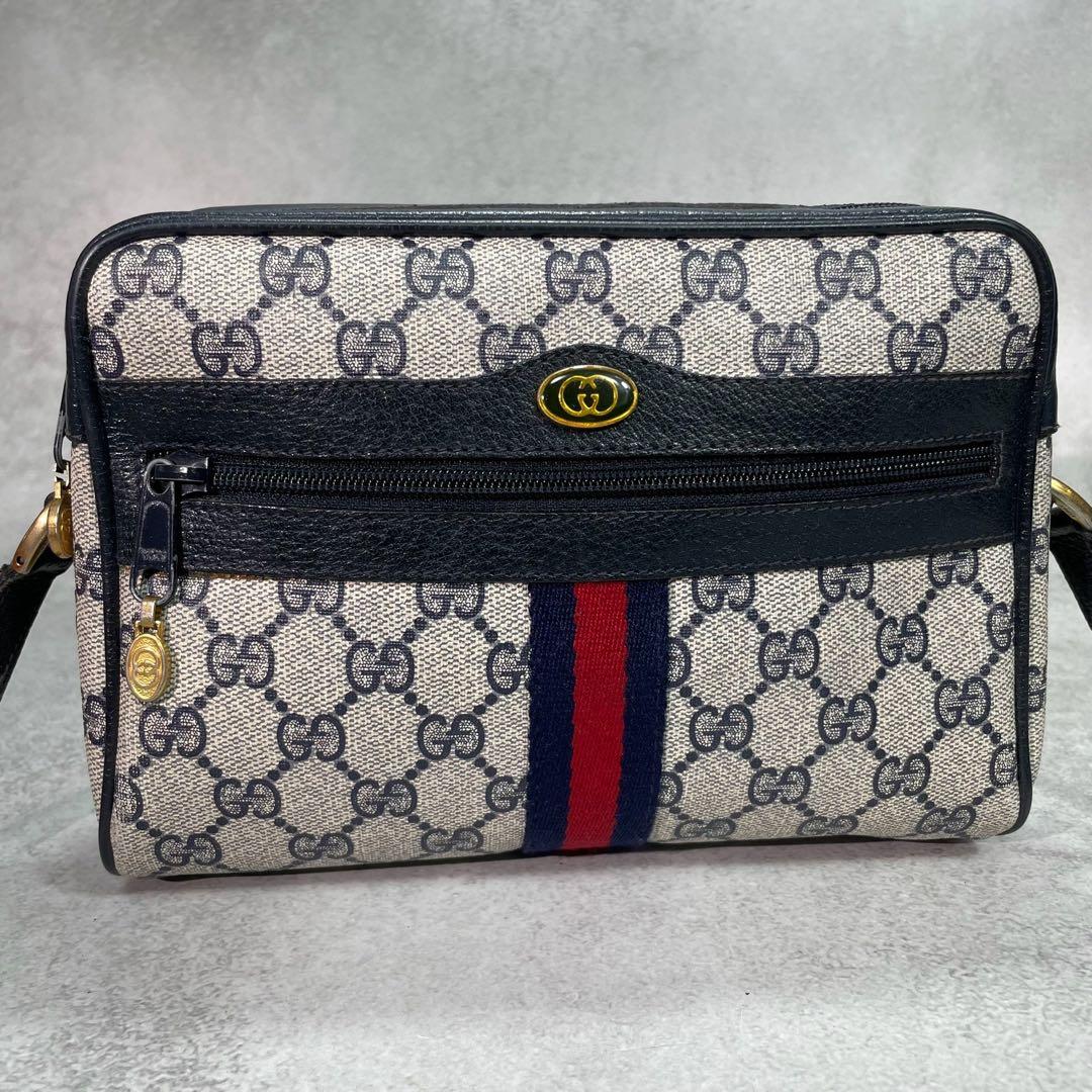 Gucci GG Sherry Line Shoulder Bag Navy Logo Leather — view 2