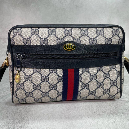 Gucci GG Sherry Line Shoulder Bag Navy Logo Leather — view 2