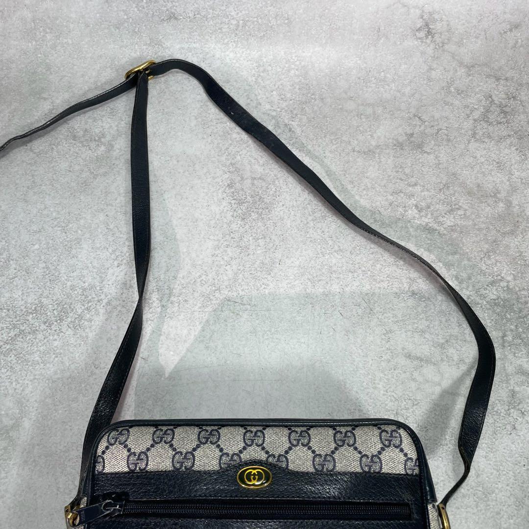 Gucci GG Sherry Line Shoulder Bag Navy Logo Leather — view 4