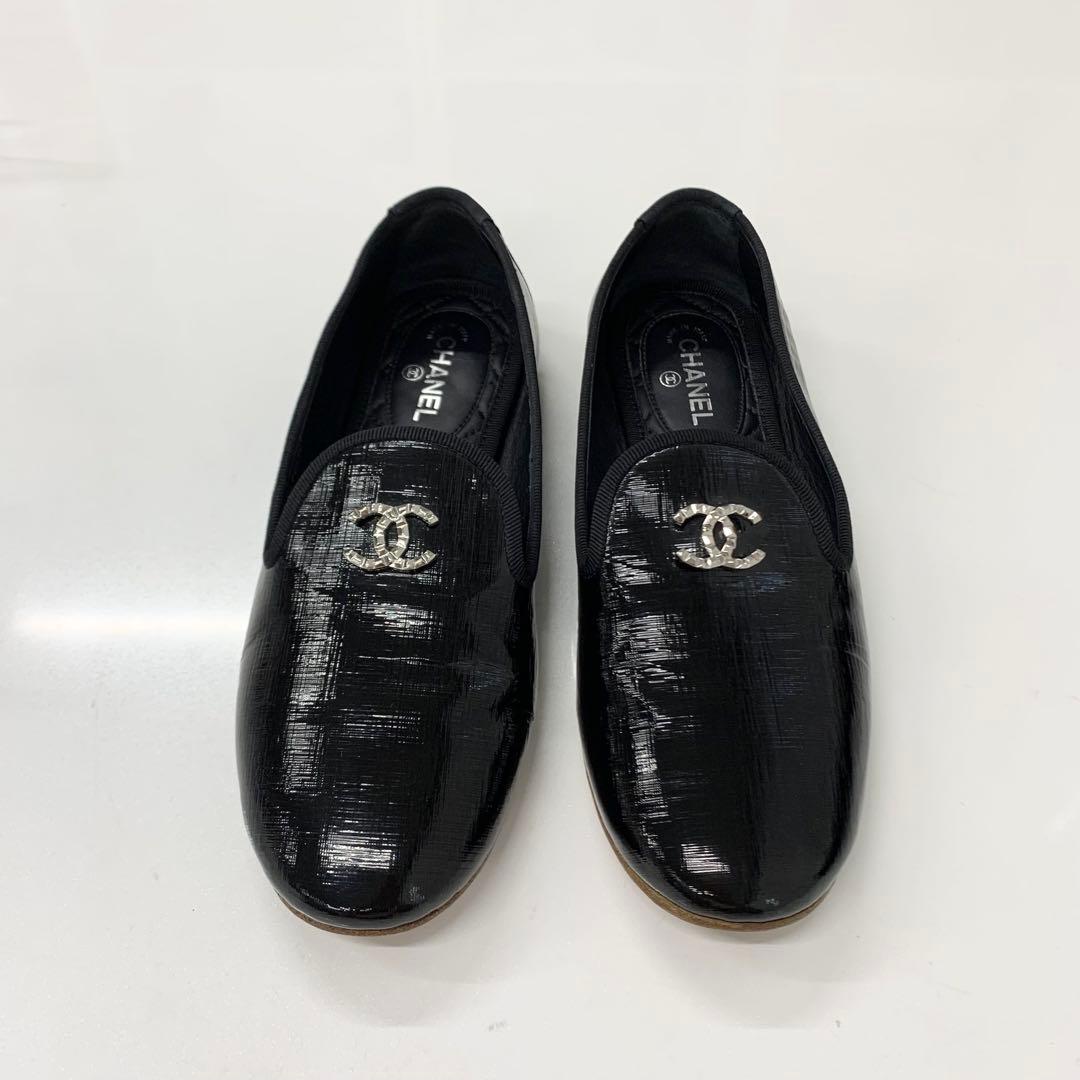 Chanel CC Logo Patent Quilted Opera Shoes Loafers Black — view 2
