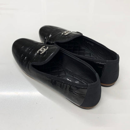 Chanel CC Logo Patent Quilted Opera Shoes Loafers Black — view 4