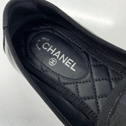 Chanel CC Logo Patent Quilted Opera Shoes Loafers Black — view 7
