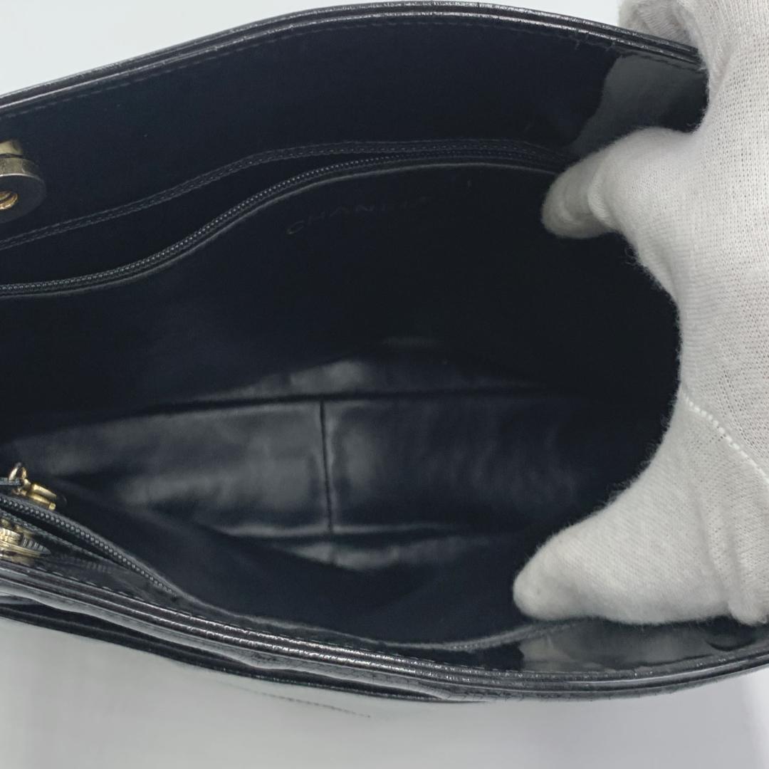 Chanel Tote Enamel CC Logo Black