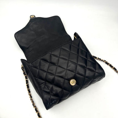 Chanel Quilted Chain Shoulder Bag Lambskin Black CC Logo — view 3