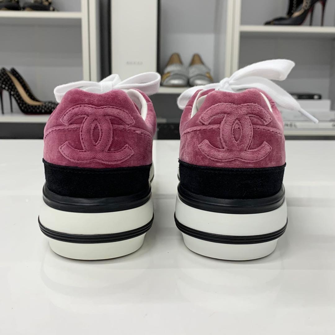 Chanel CC Logo Velour Suede Sneakers Pink Black — view 6