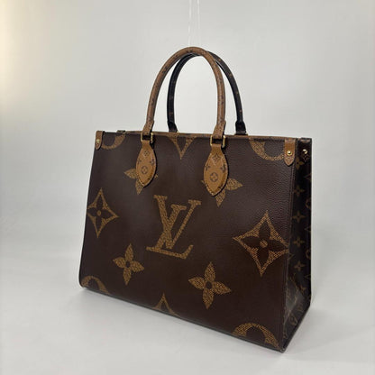 Louis Vuitton Giant Monogram Reverse On The Go MM Tote Bag — view 2