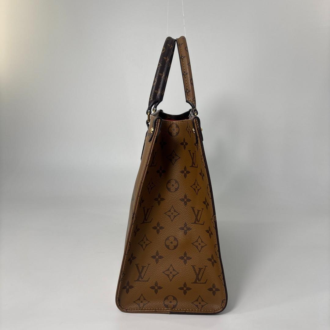 Louis Vuitton Giant Monogram Reverse On The Go MM Tote Bag — view 4