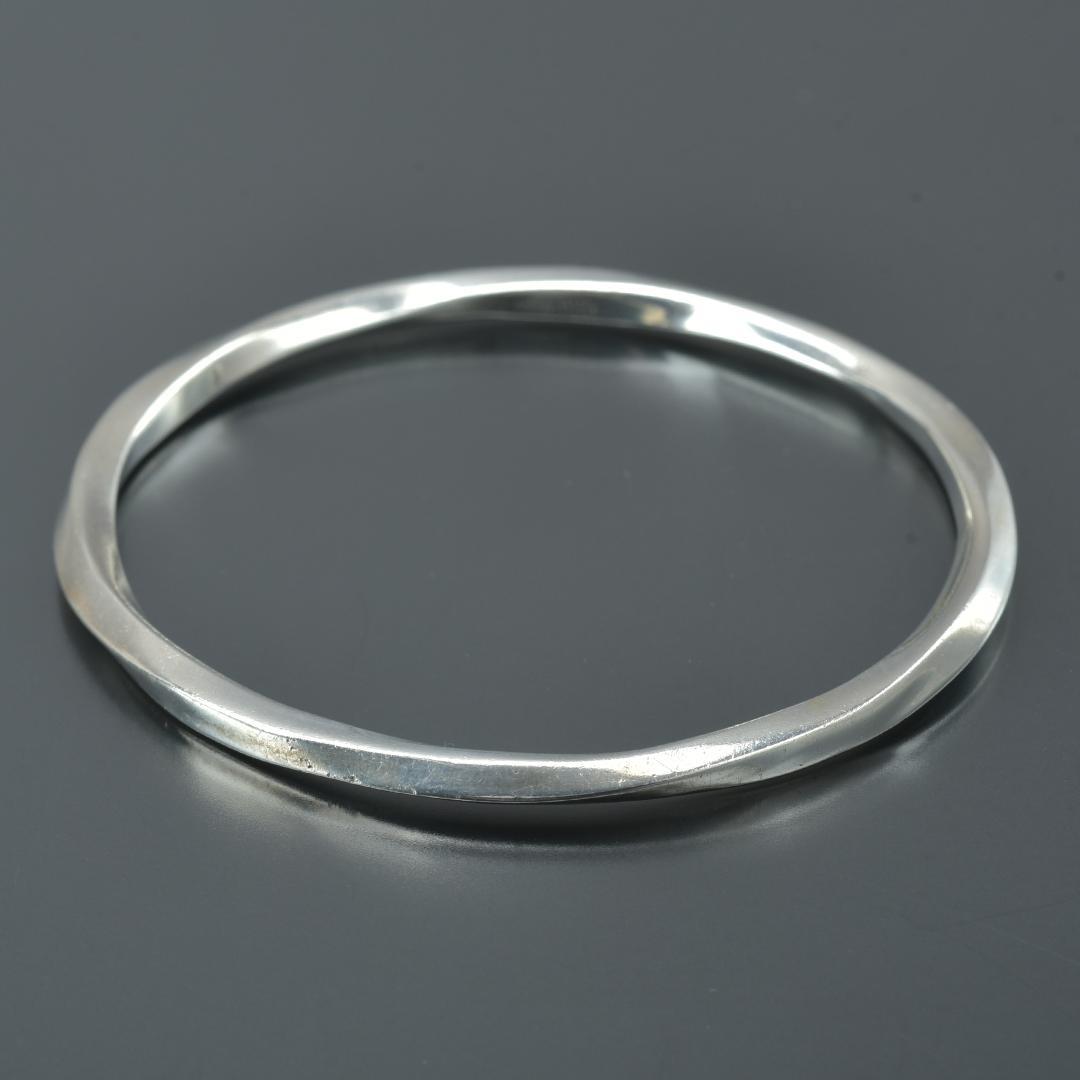 Tiffany & Co Polished Knife Edge Twist Bangle Silver Bracelet — view 4