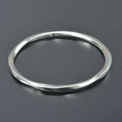 Tiffany & Co Polished Knife Edge Twist Bangle Silver Bracelet — view 5
