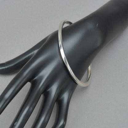 Tiffany & Co Polished Knife Edge Twist Bangle Silver Bracelet — view 8